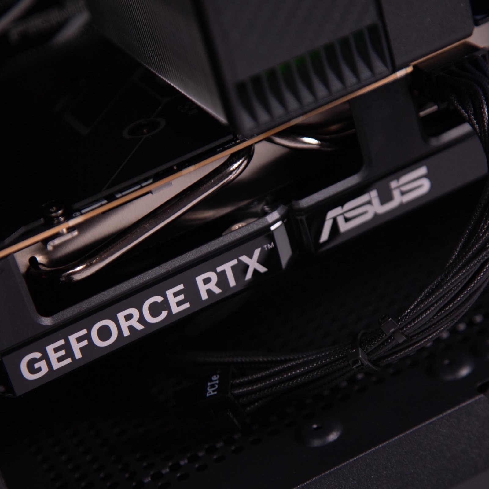 PC HACOM GOLD PRO 027 (Intel i5-12400F/16GB/512GB SSD/RTX 5060) Powered by Asus PCGM1031