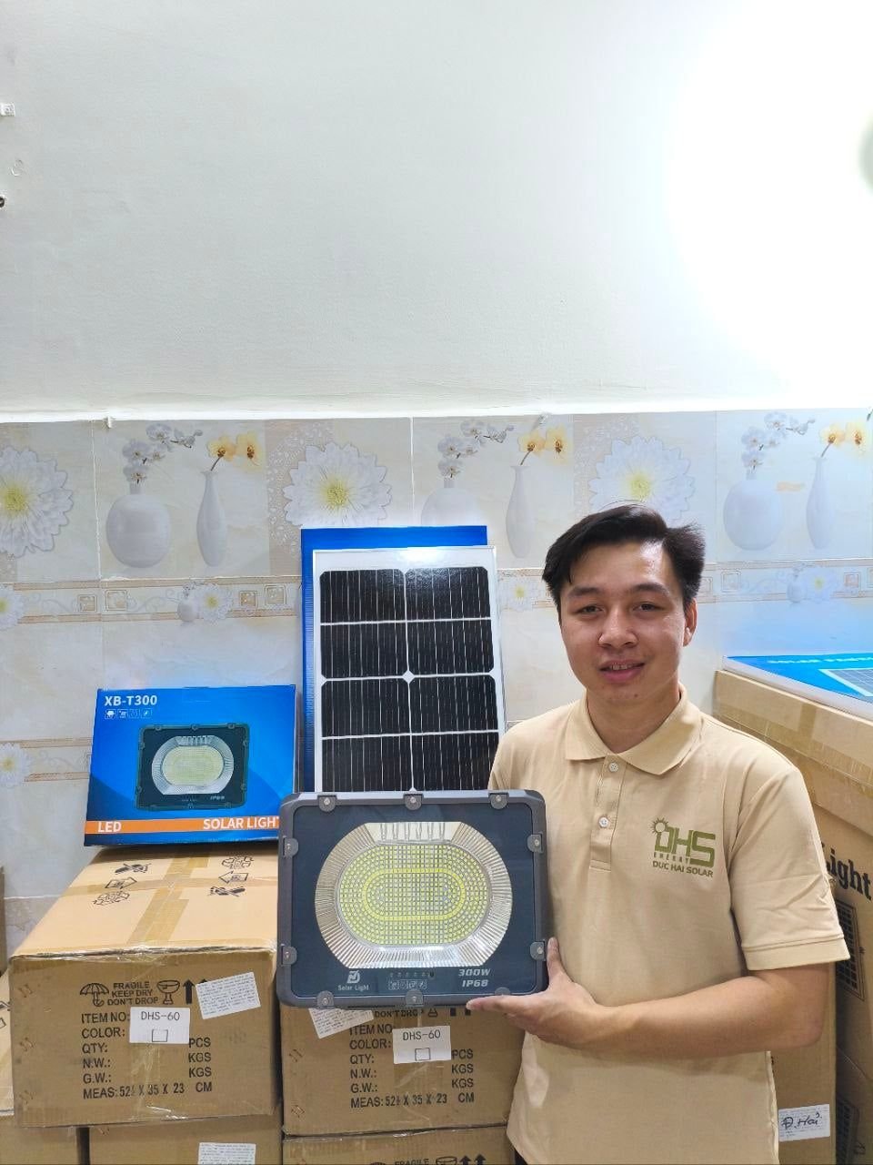 Đèn pha NLMT Evo 300W – LED chân đồng, báo pin