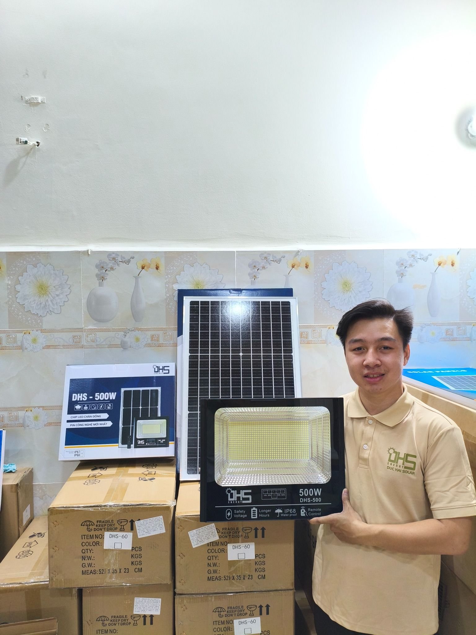 Đèn pha năng lượng mặt trời 500W – 800 LED 5054, pin 54.000mAh, tấm pin 5V/55W