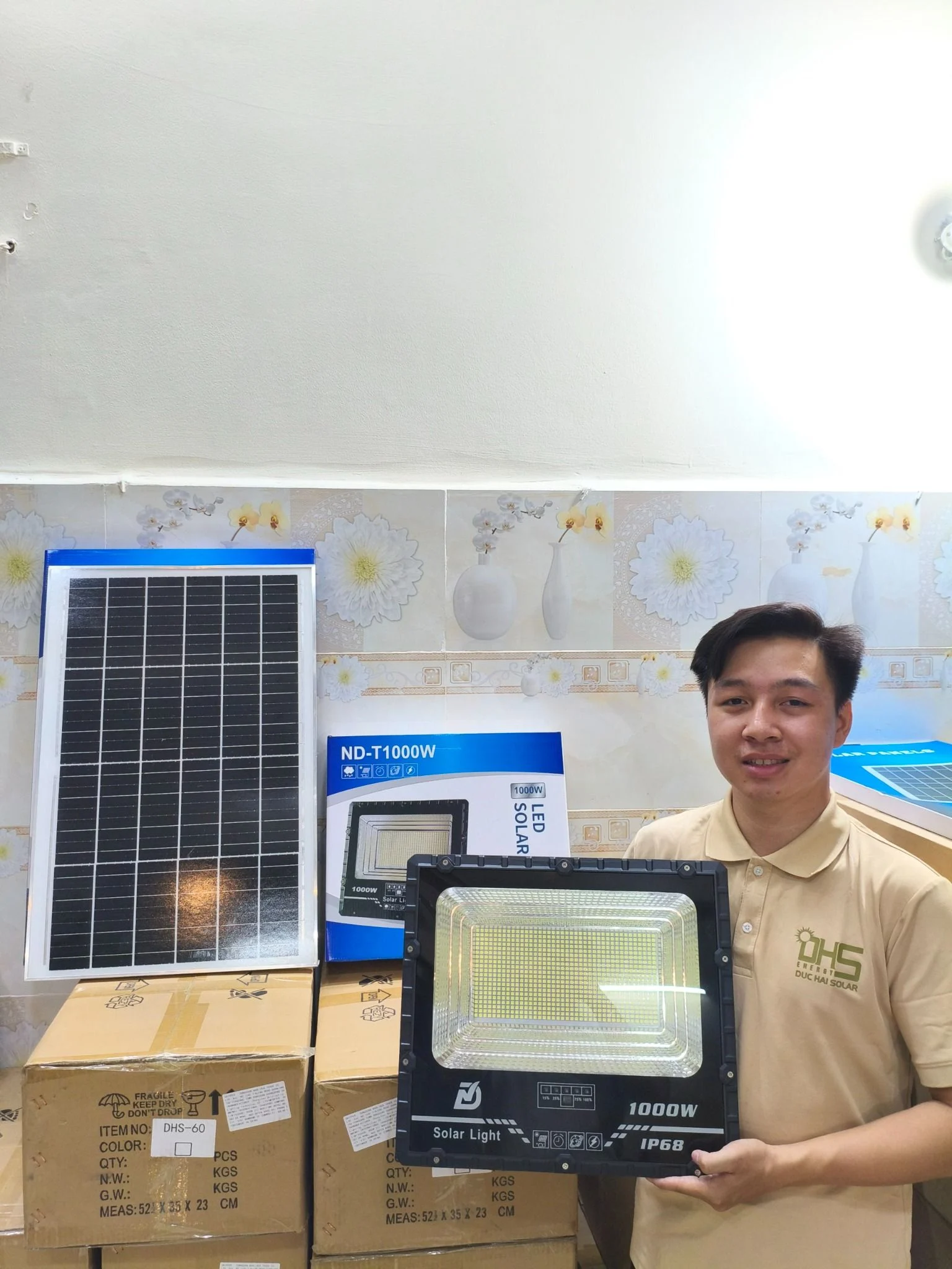 Đèn pha năng lượng mặt trời G-1000W – 800 LED 5054, pin 54.000mAh, tấm pin 5V/55W
