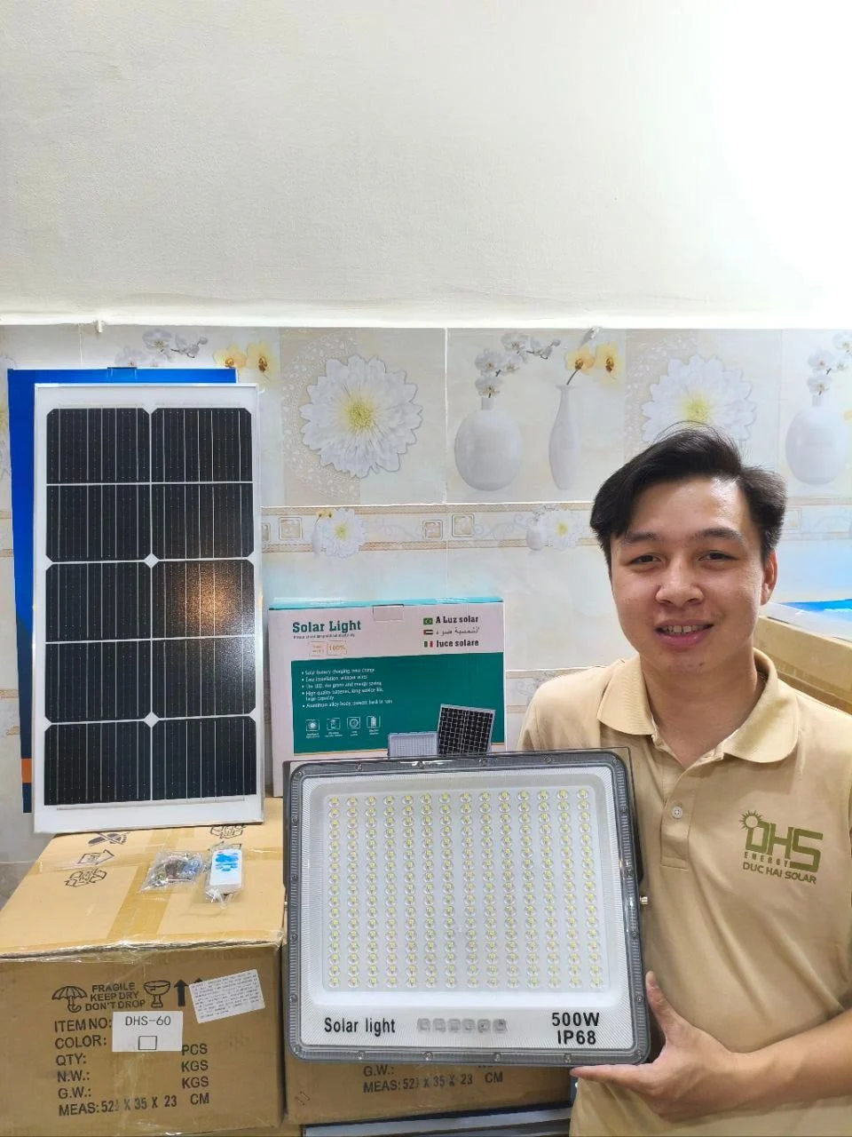 Đèn năng lượng mặt trời trong nhà Mắt Ngọc 500W siêu sáng – MN500